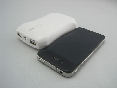 【深圳弼雷充科技供應(yīng)優(yōu)質(zhì)的各款智能手機(jī)移動(dòng)電源 充電寶】價(jià)格,廠家,圖片,應(yīng)急電源/EPS,深圳市弼雷充科技-